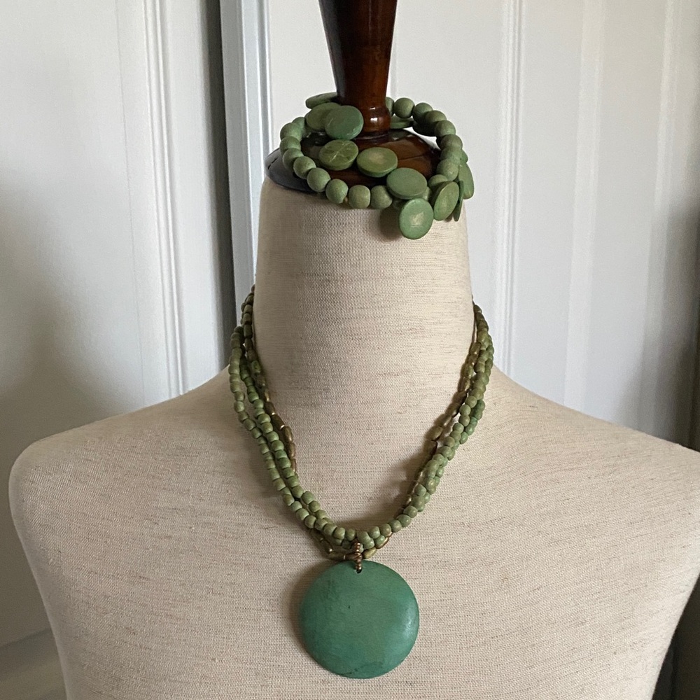 Avocado🥑Seed🌱🍃Beaded🪾Wooden Necklace Set